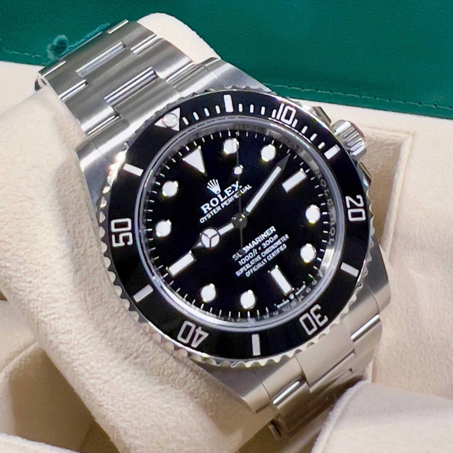 Rolex Submariner (No Date) 124060 2022 LIKE NEW