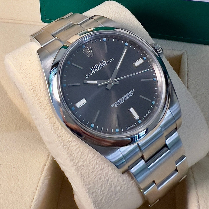 Rolex Oyster Perpetual 39 114300 | 2018