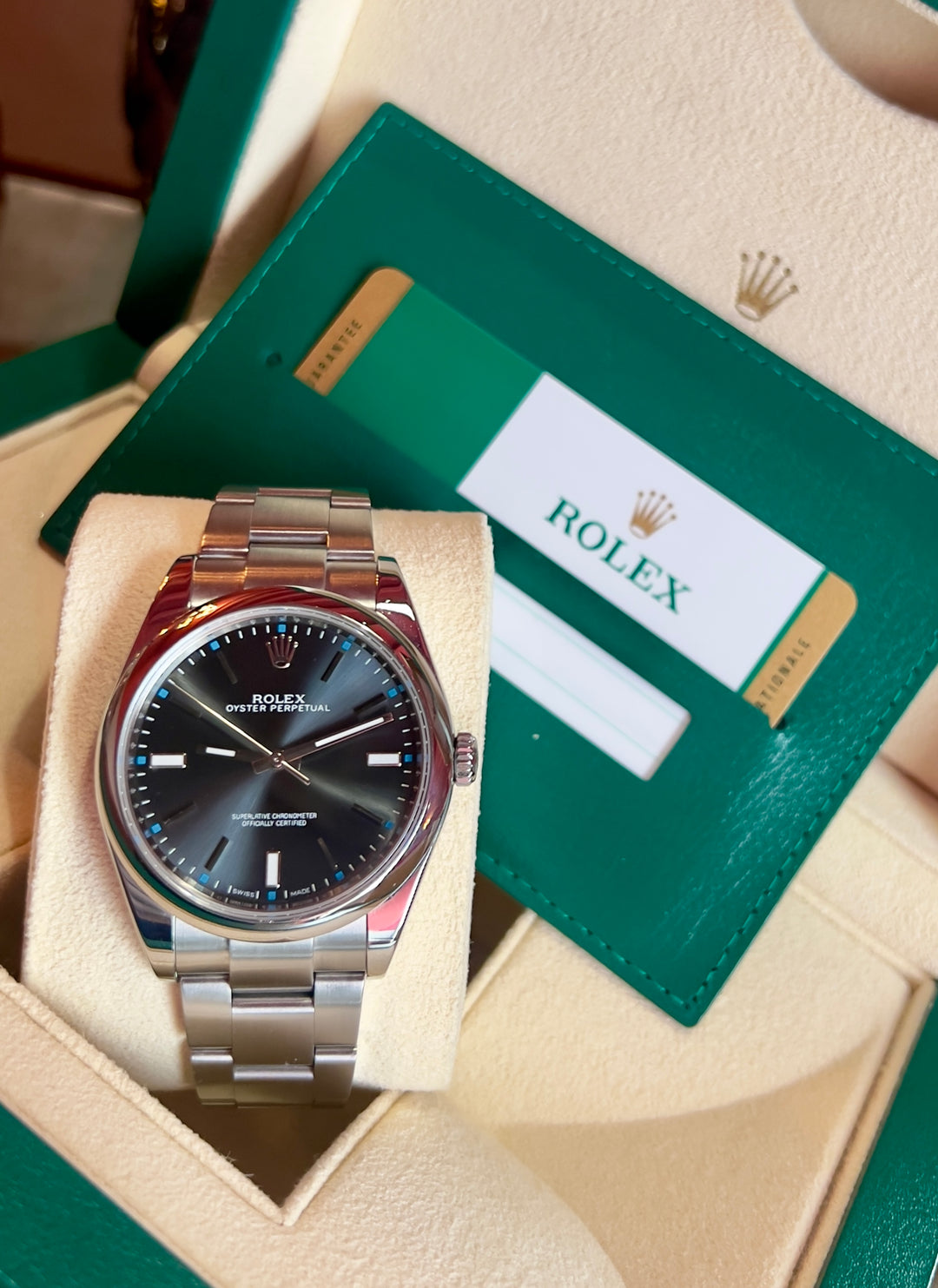 Rolex Oyster Perpetual 39 114300 | RHODIUM | 2020 | LIKE NEW