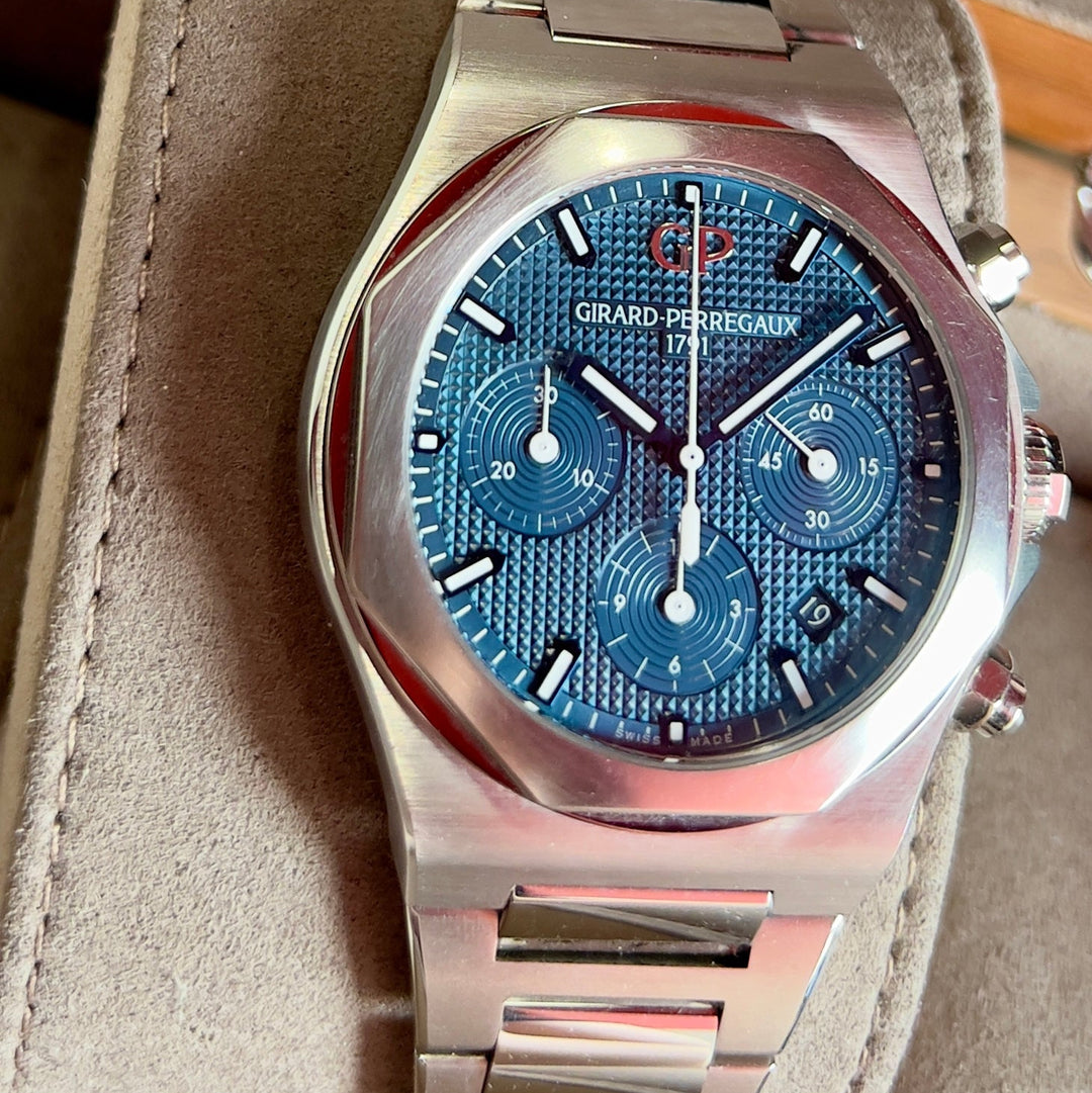 Girard Perregaux Laureato Chronograph LAUREATO | BLUE | 42MM | 81020 - 11