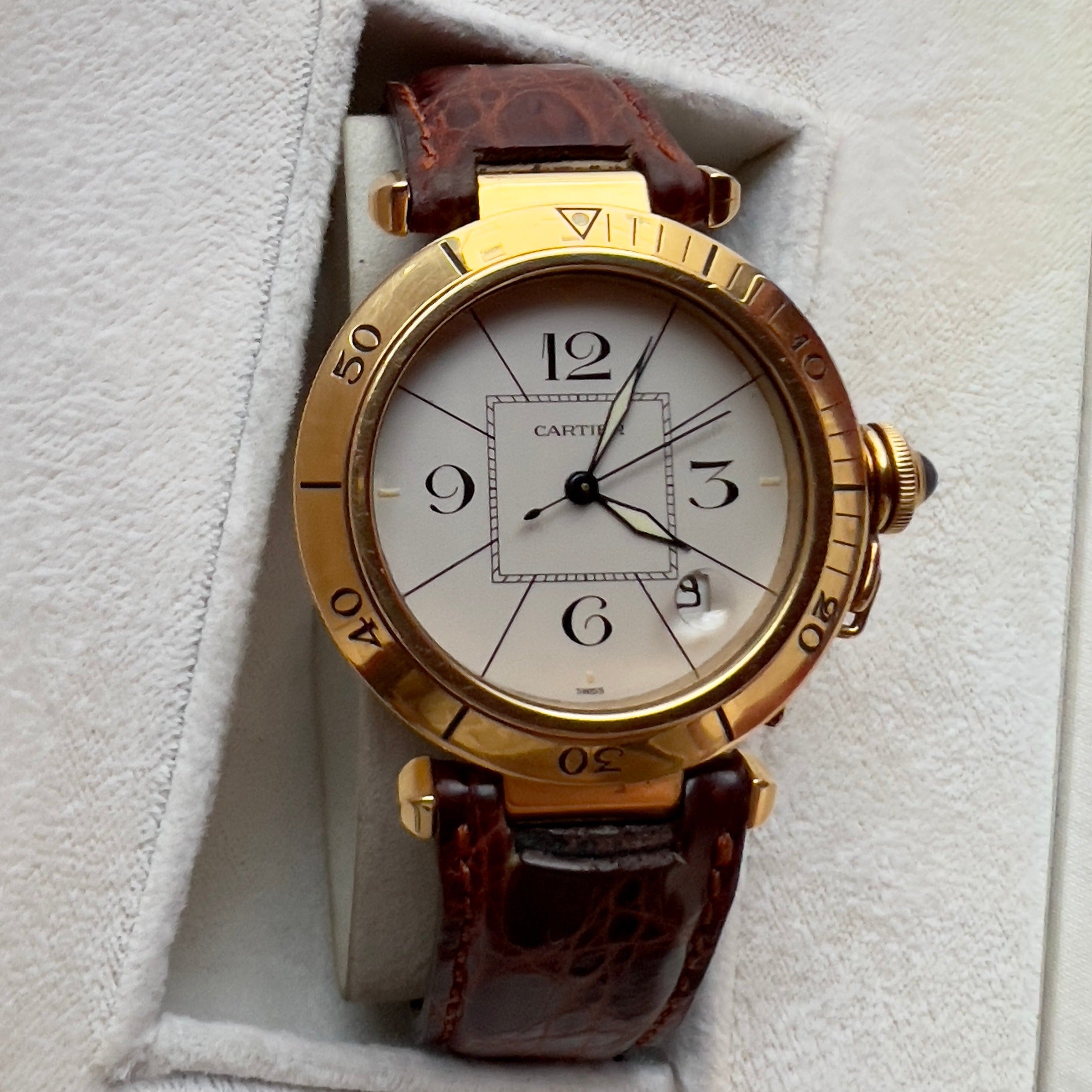 Cartier pasha 18k outlet gold