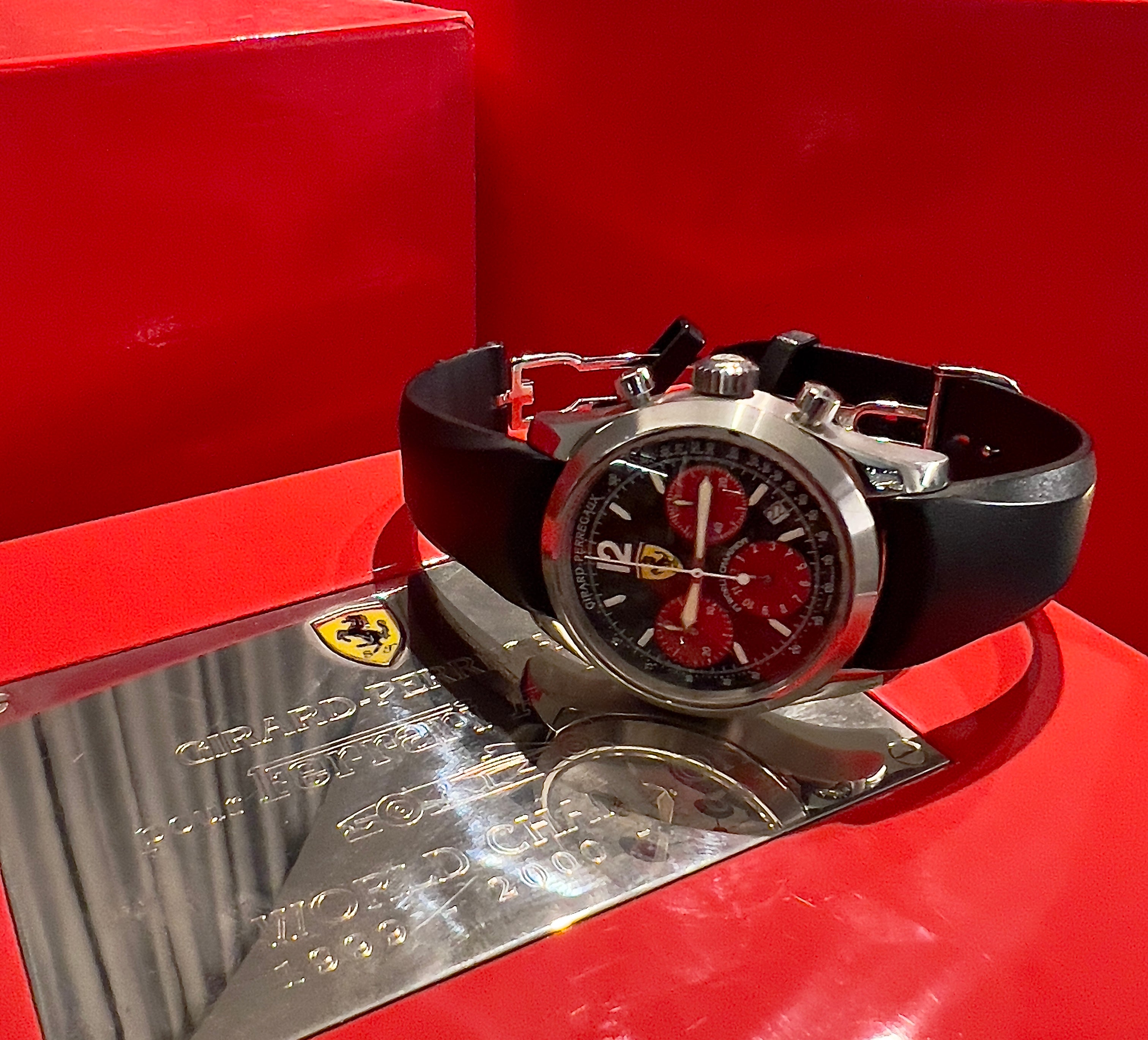 Girard Perregaux Ferrari F2002 World Champion – TOP WATCHES