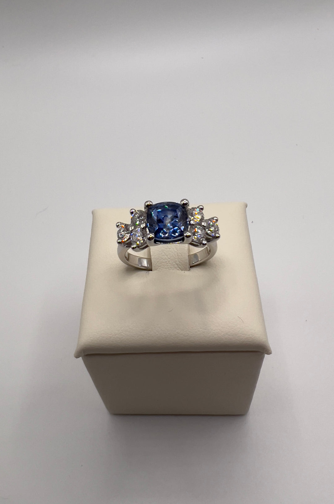 Ring | BLUE SAPPHIRE