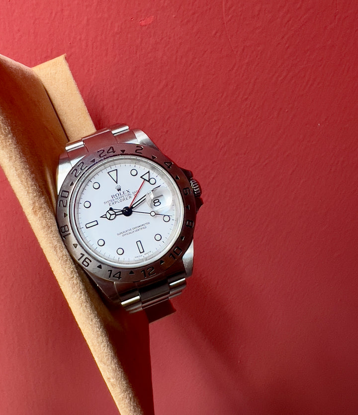 Rolex Explorer II 16570 | 2004 | ITA | NO HOLES