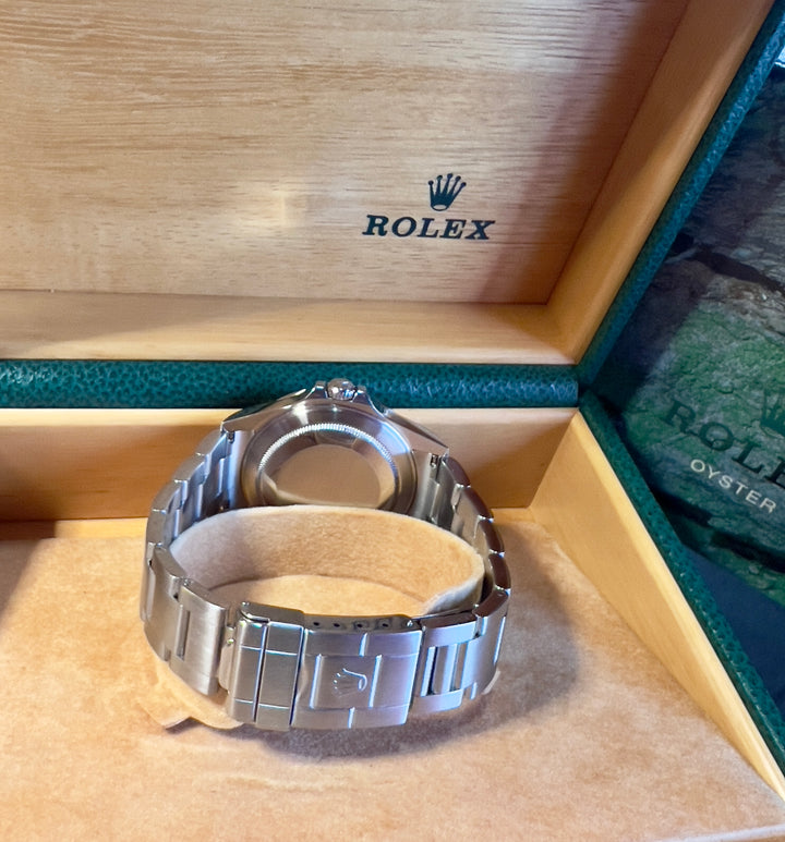 Rolex Explorer II 16570 | 2004 | ITA | NO HOLES