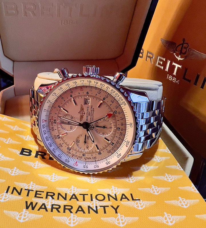 Breitling Navitimer World A24322