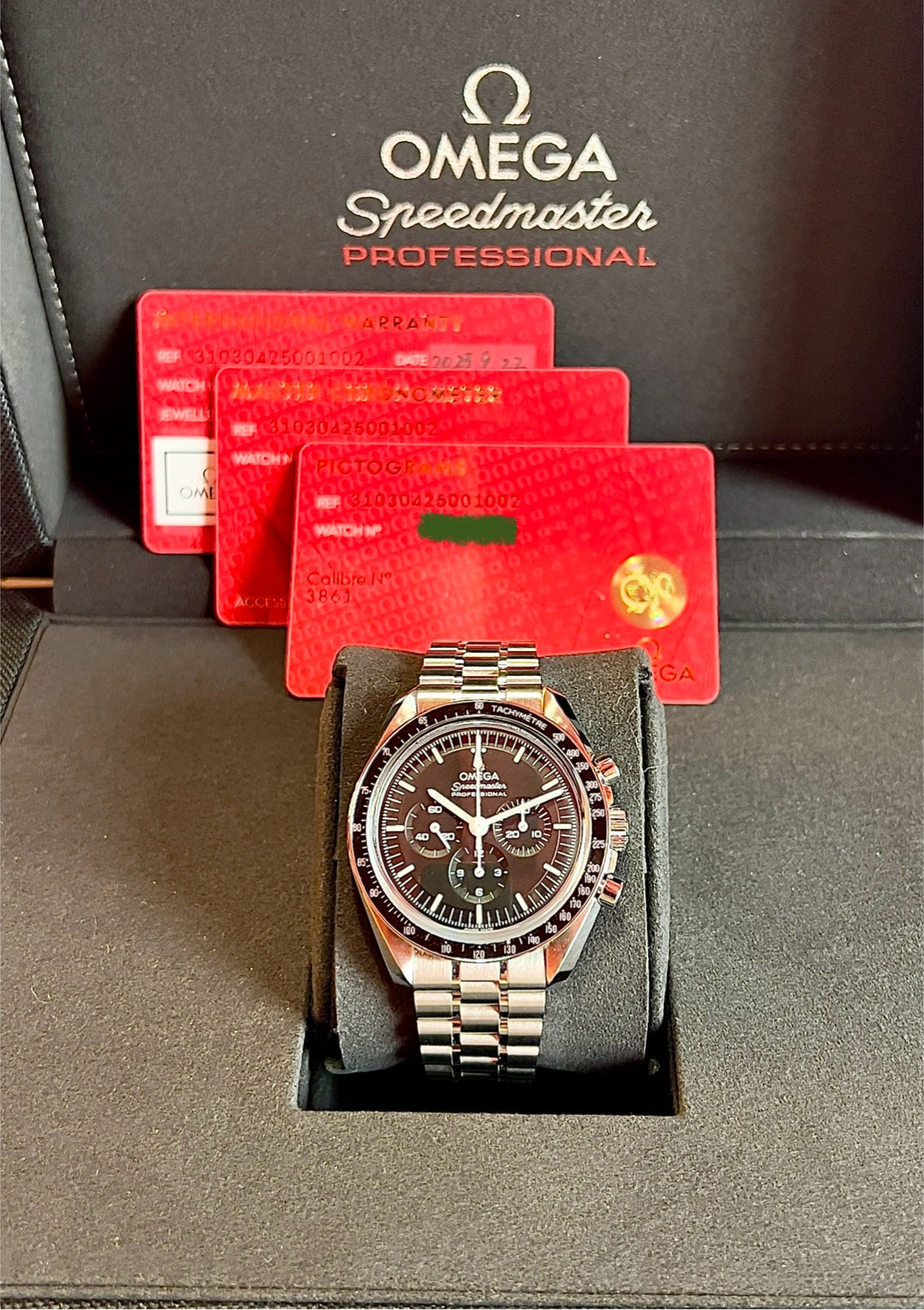 Omega Speedmaster Professional Moonwatch NEW STICKERS