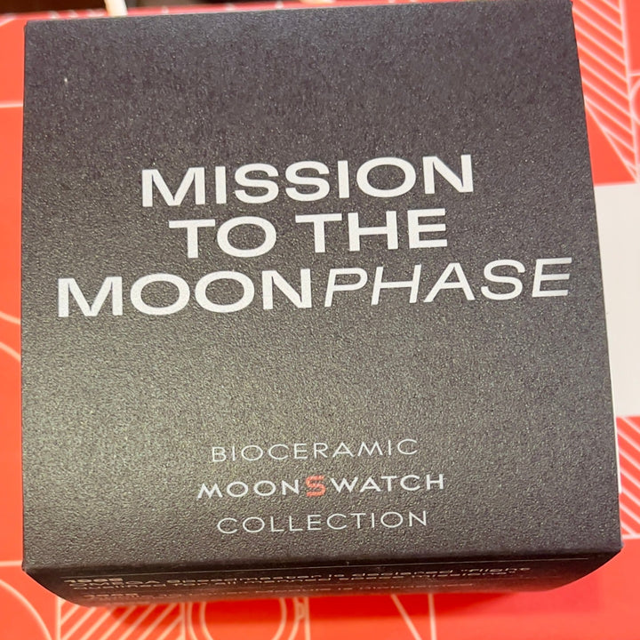 MOONSWATCH | MISSION TO THE MOONPHASE | NEW MOON