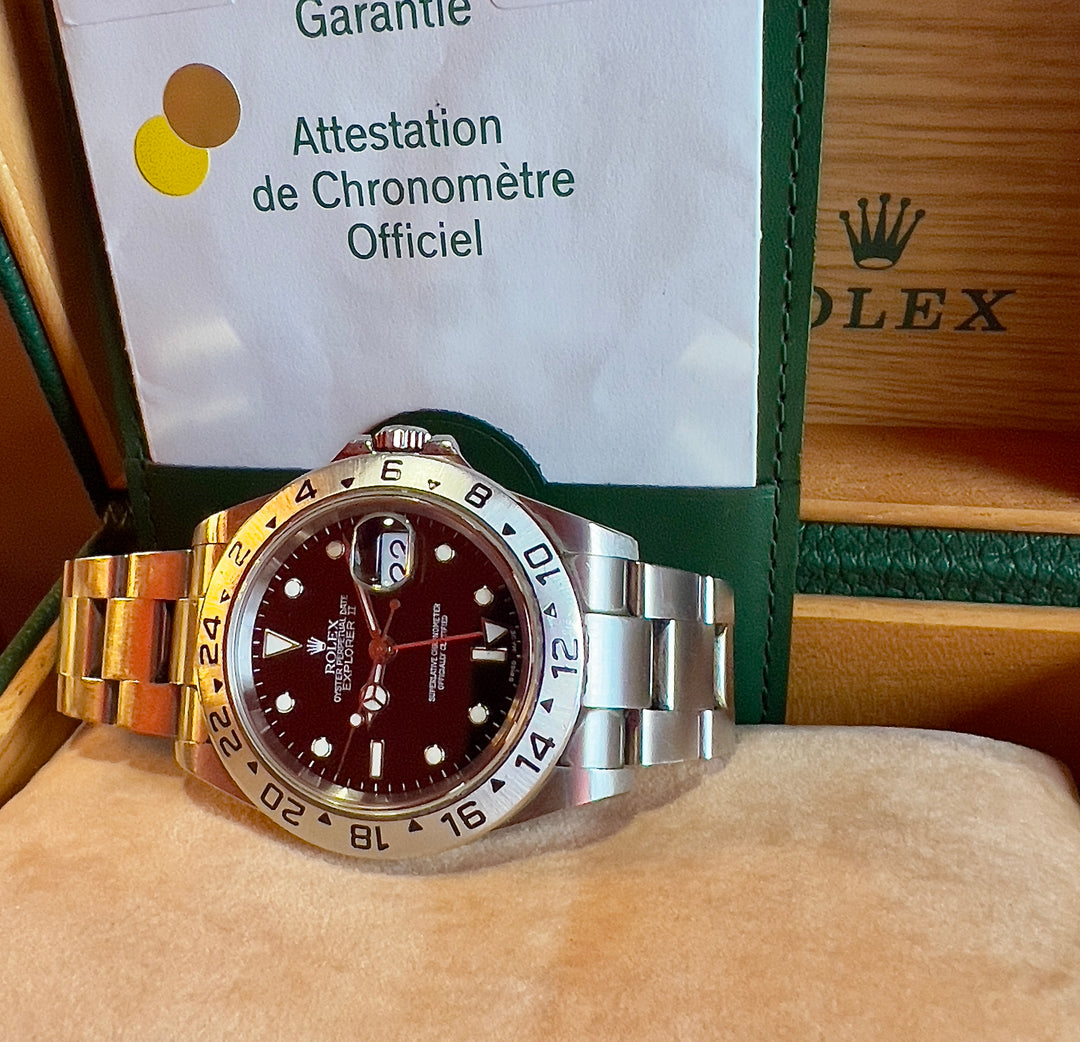 Rolex Explorer II 16570 | 2005 | NO HOLES