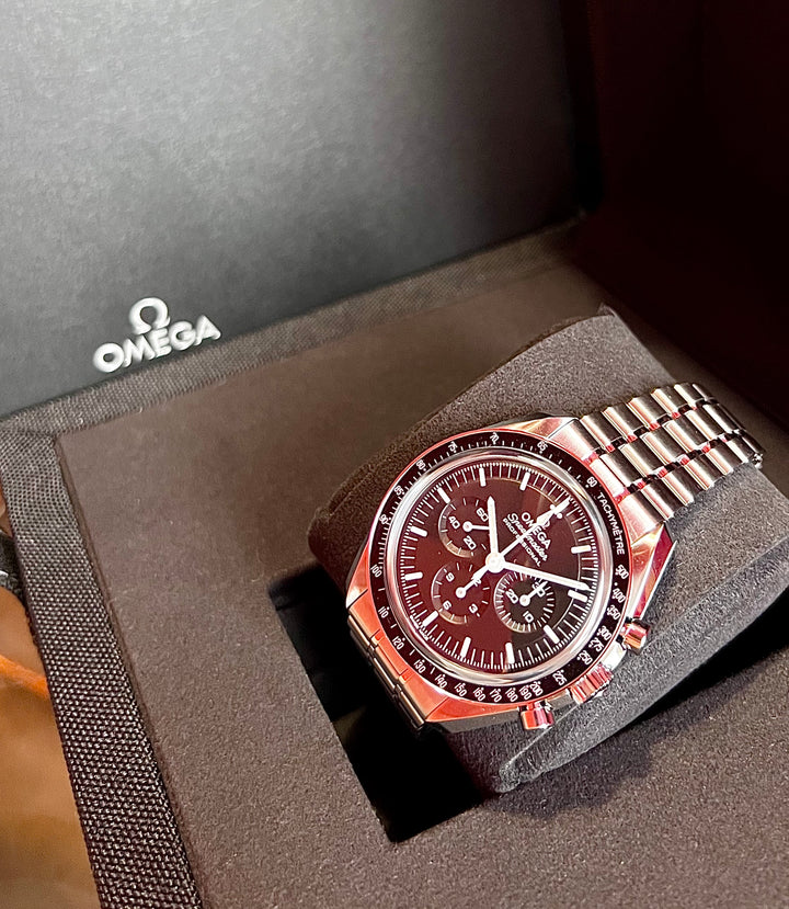 Omega Speedmaster Professional Moonwatch NEW STICKERS | 2024